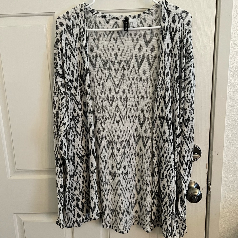 Open oversized cardigan